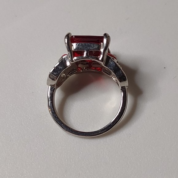 Silver Tone And Red Plastic Ring Size 6.75 - Picture 8 of 11